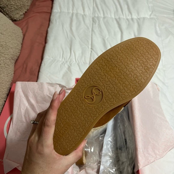 Sam & Libby cozy mule - Picture 9 of 11